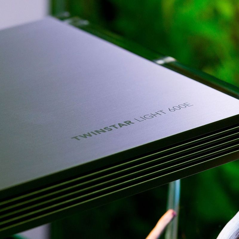 TWINSTAR LIGHT III 900EC